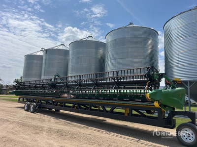 John Deere HD50R 50 ft Hinged Draper Combine Header