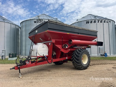 Unverterth 9250 925 bu S/A Grain Cart