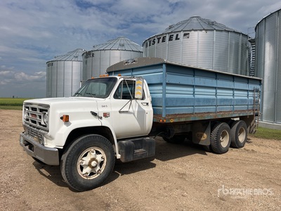 Chevrolet 4x2 Grain Truck