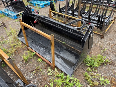 2025 GIYI GY-KH72F 72 in Multi-Purpose Skid Steer Bucket (Unused)