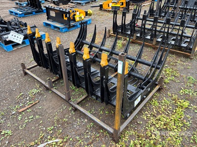 2025 GIYI GY-CLG72C 72 in Skid Steer Grapple (Unused)