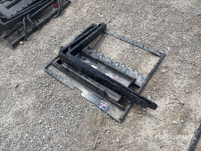 2025 GIYI 30 in Mini Skid Steer Forks (Unused)