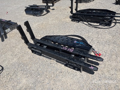 2025 GIYI GYD-CYHC 60 in Skid Steer Forks (Unused)