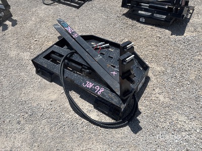 2025 GIYI GY-CYHC 60 in Skid Steer Forks (Unused)