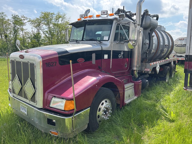 2003 Presvac Systems on 2003 Peterbilt 6x4 Vacuum Tanker Truck Vacuum Tanker Truck (Inoperable)