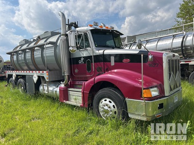 2003 Presvac Vacuum System on 2004 Peterbilt Vacuum Tanker Truck (Inoperable)
