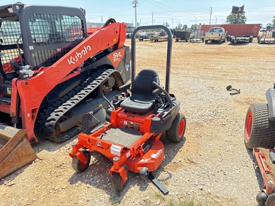 2023 Kubota Z232KW-42 Zero-Turn Lawn Mower