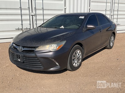 2015 Toyota Camry SE Sedan
