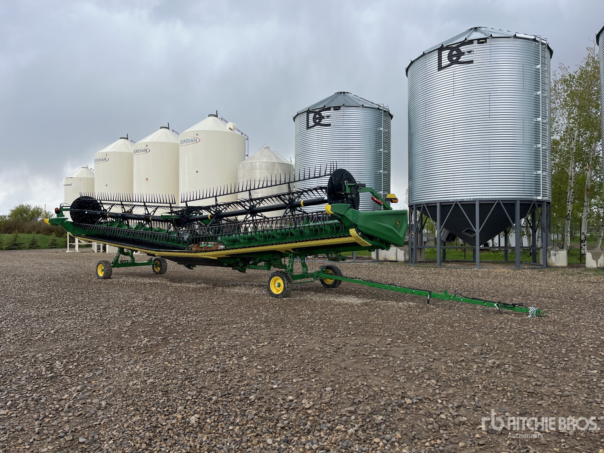 2022 John Deere HD40R 40 ft Combine Header