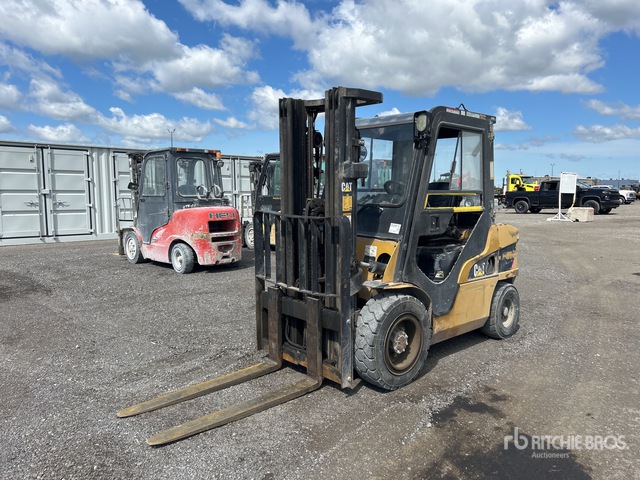 Cat 2PD6000 5400 lb Pneumatic Tire Forklift | Ritchie Bros. Auctioneers