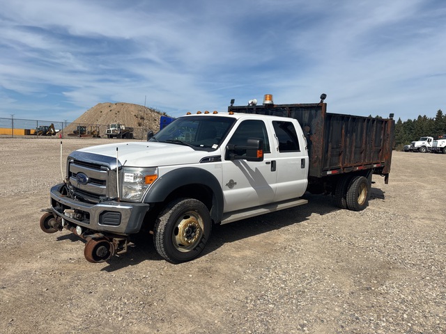 2015 Ford F-550 XLT 4x4 Crew Cab Flatbed Truck