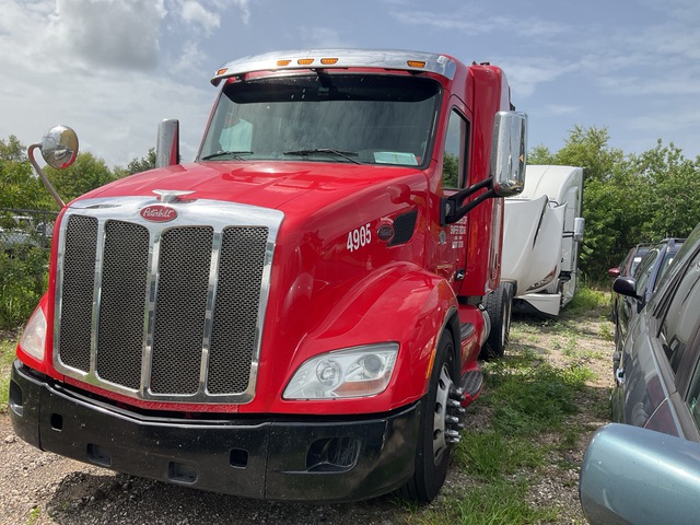 2016 Peterbilt 579 6x2 T/A Sleeper Truck Tractor