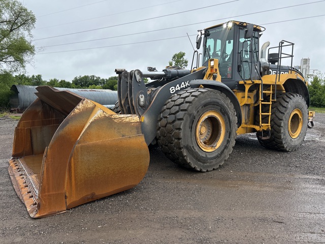 2018 John Deere 844K