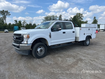 2020 Ford F-350 XL 4x4 Crew Cab Utility Truck