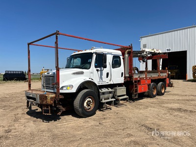 IMT 12/89 Series Articulated Boom on 2007 Freightliner M2 112 6x4 Crew Cab Camion à grappin