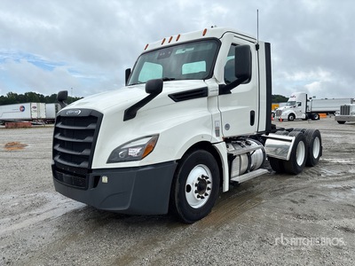 2021 Freightliner Cascadia 126 6x4 Cabeza Tractora Cabina Corta