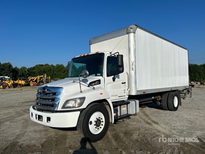 2019 Hino 268 4x2 Camion fourgon