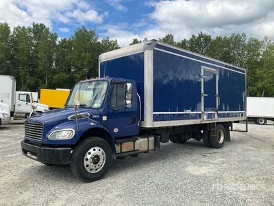 2017 Freightliner M2 106 4x2 Furgoneta caja cerrada
