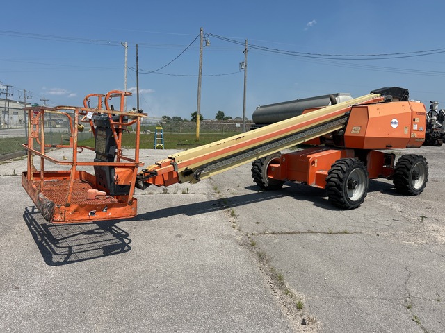 2012 JLG 600S