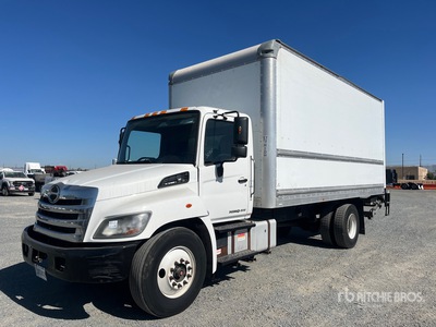 2019 Hino 268 4x2 Van Truck
