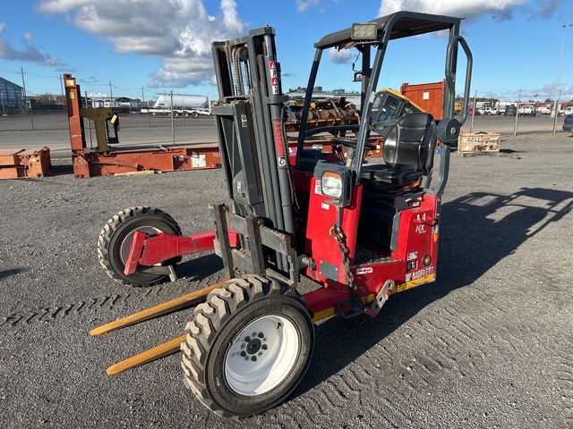 2019 Moffett M4 25.3 3x3 Truck Mounted Forklift
