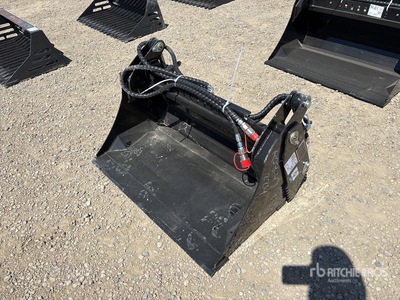 2025 GIYI GY-XKH39F 39 in Mini Skid Steer Bucket (Unused)