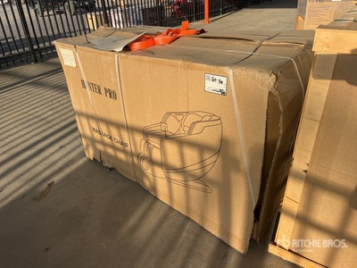 2025 HUNTER PRO CS3 Massage Chair (Unused)