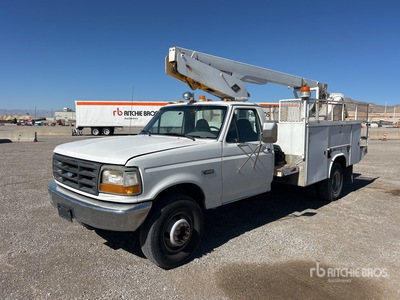 1996 Versalift TEL29NE 29 ft on 1997 Ford F-Super Duty 4x2 Arbeitsbühne-Lkw