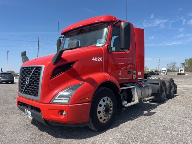 2020 Volvo VNR 6x2 T/A Day Cab Truck Tractor 2020 Volvo VNR 6x2 T/A Day Cab Truck Tractor