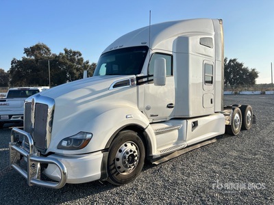 2020 Kenworth T680 6x4 Ciągnik siodłowy T/A z kabiną sypialną