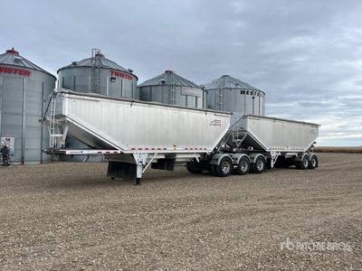 2016 Doepker Legacy 28 ft Tri/A Super B-Train Lead Remolque de granos