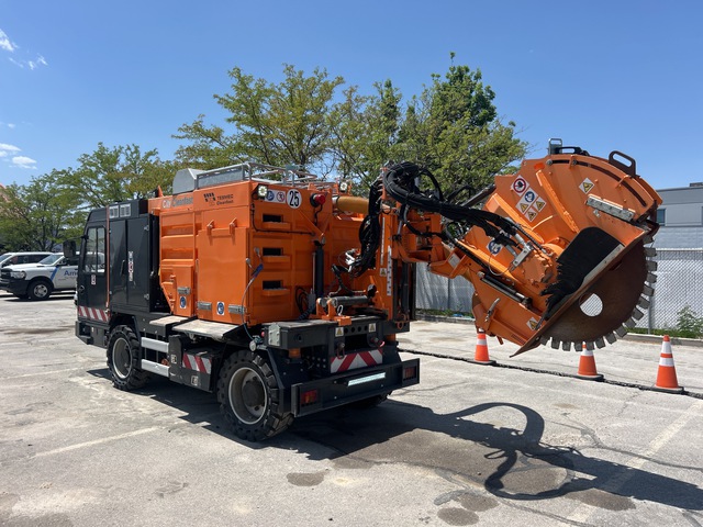 2022 Tesmec City Cleanfast 4x4 Ride-On Trencher 2022 Tesmec City Cleanfast 4x4 Ride-On Trencher