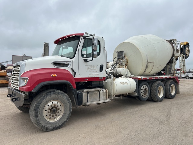 2014 Freightliner 114 SD 10x4 Mixer Truck