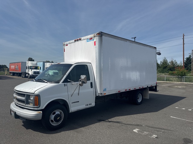 2001 Chevrolet Express 3500 4x2 Van Truck