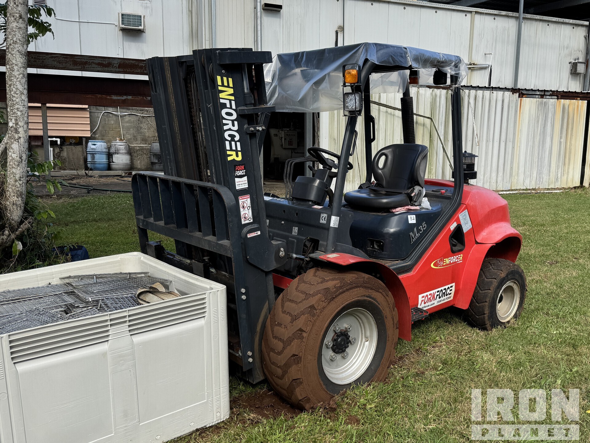 Fork force FD35T Rough Terrain Forklift