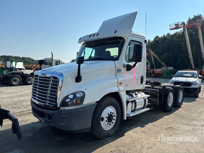 2016 Freightliner Cascadia 125 6x4 Day Cab Truck Tractor