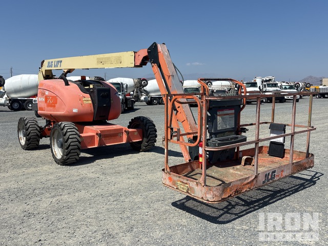 ELEVADOR ARTICULADO 2013 JLG 4WD 600AJ