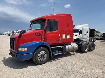 2016 Volvo VNM 6x4 トラックトラクター（T/A） (Inoperable)