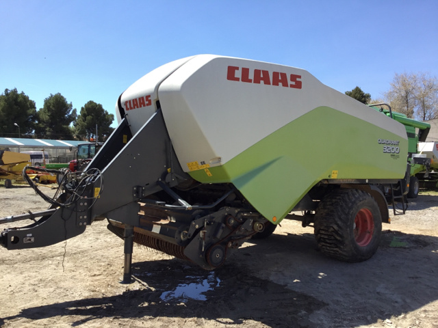 2008 Claas Quadrant 3200 Round Baler