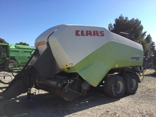2010 Claas Quadrant 3200T Round Baler