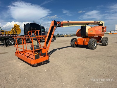 2013 JLG 800 AJ 4WD Articulating Boom Lift