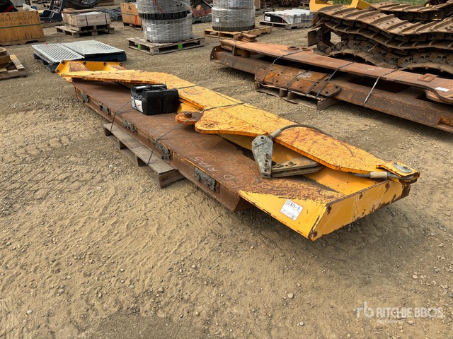 Tailgate Rigid Rigid Frame Tailgate - Fits Komatsu Rock Truck | Ritchie Bros. Auctioneers