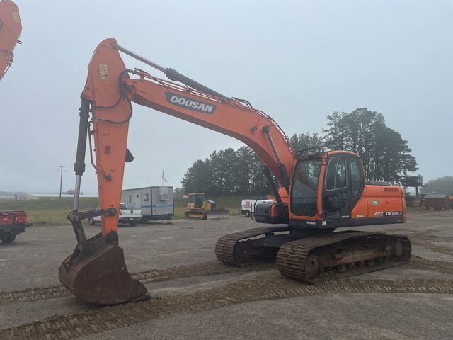 2017 Doosan DX225