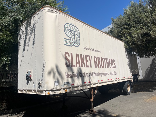 1970 Gindy 28 ft x 96 in S/A Van Trailer