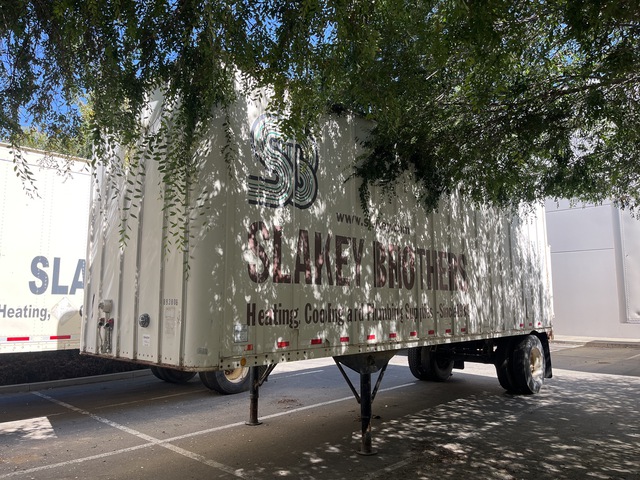 1989 Road Systems Con-Way 28 ft x 102 in S/A Van Trailer