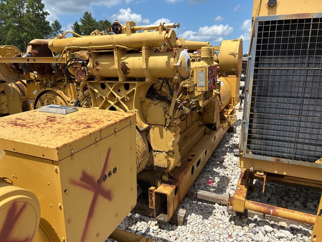 Cat SR4 925 kW Skid-Mounted Generator Set