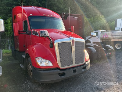2017 Kenworth T680 6x4 T/A Slaapcabine Trekker