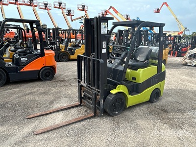 2014 Clark C25 5000 lb Forklift