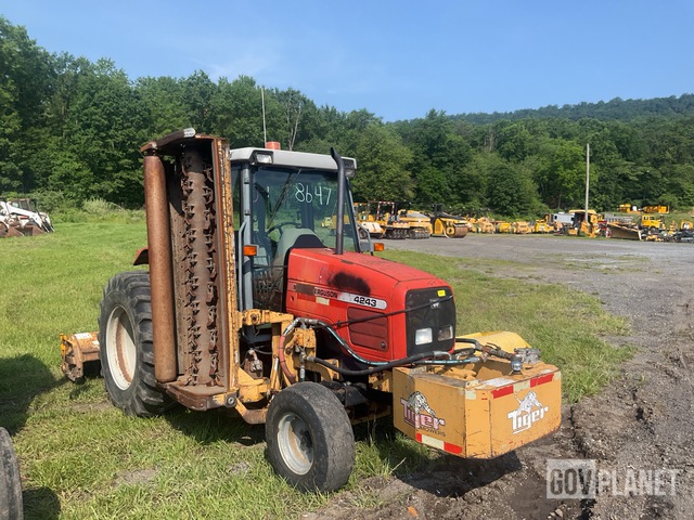 Mf 4243 Massey Ferguson 4243 2WD Tractor in Grantville, Pennsylvania, United ...