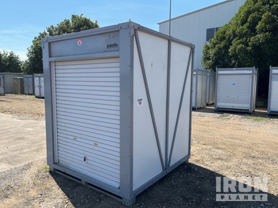 2013 年 SANKYO FRONTIER Panda 2 m x 2 m Portable Storage Building
